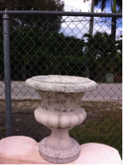 petite-cup-planter